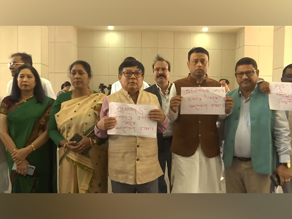 Congress MLAs protest in assembly, demand discussion on termination of Polytechnic faculties