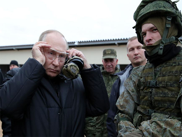 russian-president-vladimir-putin-holds-meeting-with-forces-in-kursk-kremlin