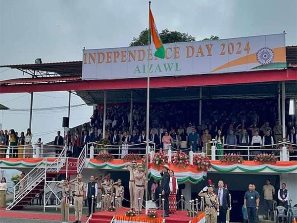 mizoram-cm-lalduhoma-hoists-national-flag-on-78th-independence-day-in-aizawl