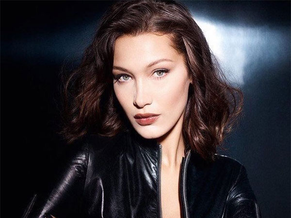 bella-hadid-makes-a-grand-comeback-to-the-runway