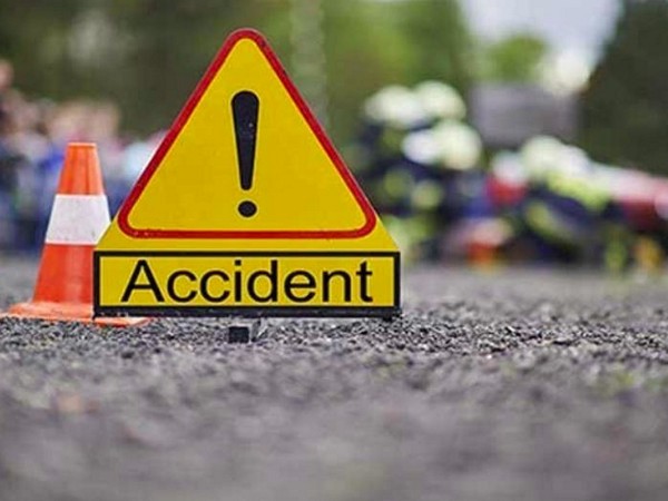 Three killed, two injured as car overturns due to tyre burst in Mathura