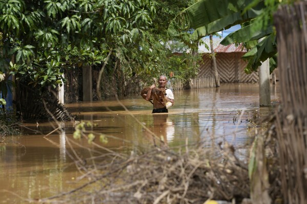 at-least-236-killed-in-myanmar-floods-from-typhoon-yagi