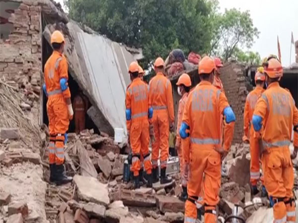 Uttar Pradesh CM Yogi Adityanath directs officials to action after firecracker factory explosion in Firozabad; NDRF carries out rescue operation