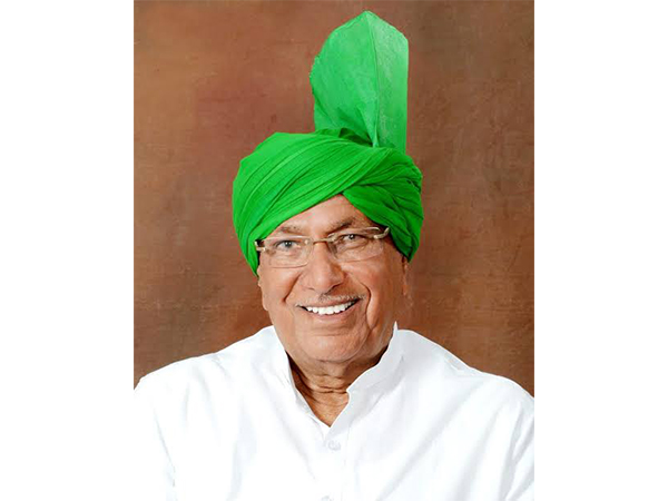 leaders-across-political-spectrum-condole-with-demise-of-former-haryana-cm-om-prakash-chautala