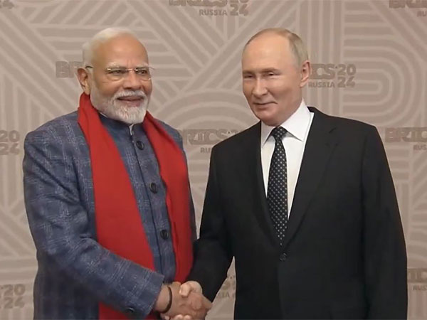 russian-president-welcomes-modi-to-dinner-hosted-for-brics-leaders