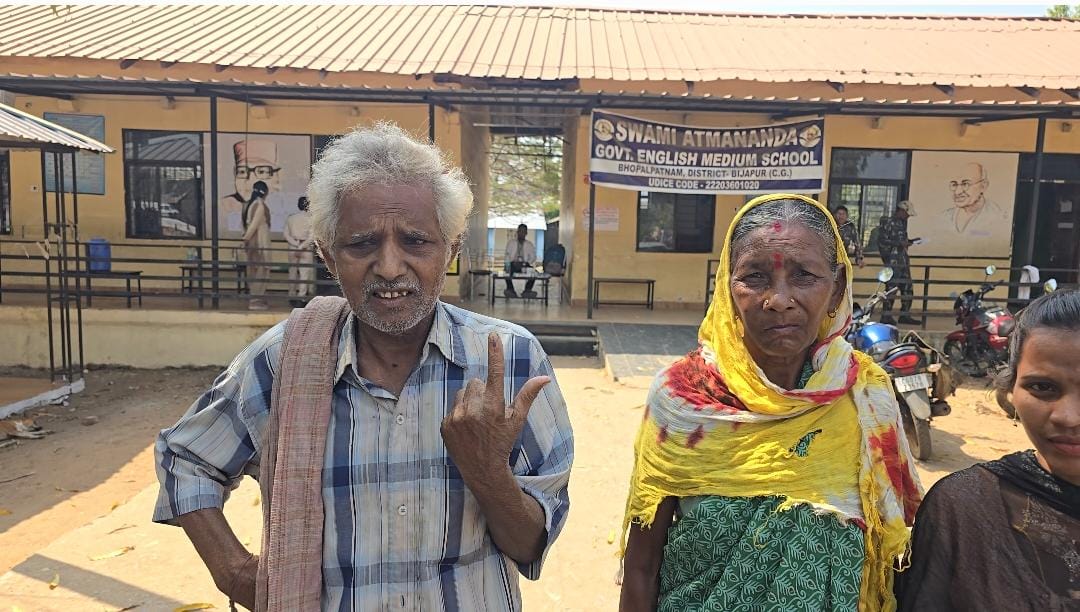 chhattisgarh-residents-of-naxal-stronghold-villages-ignore-bullets-express-confidence-in-ballot