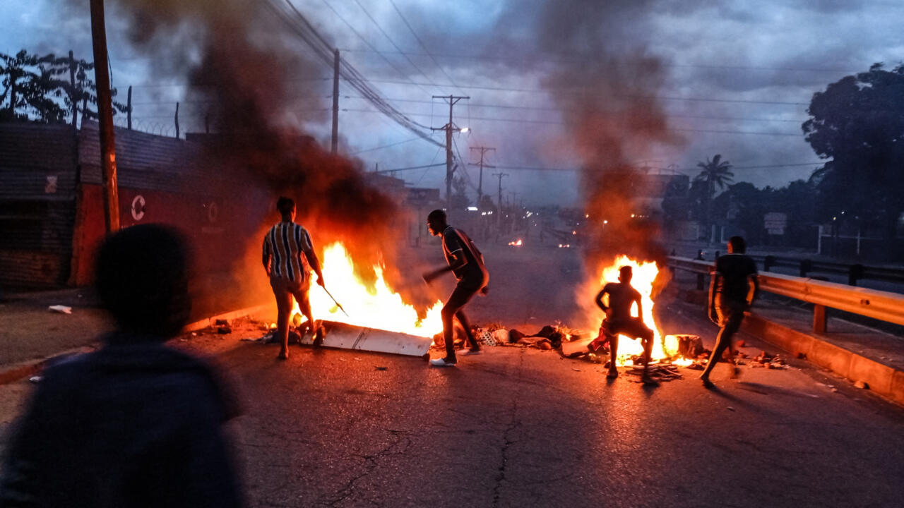 Mozambique: At least 33 people killed, 15 injured and 1500 prisoners escape after suspected riot in Maputo jail