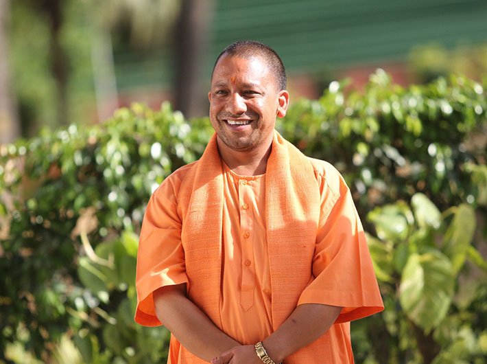 yogi-announces-inr-10000-bonus-for-sanitation-workers-at-mahakumbh-inr-16000-minimum-wage-from-april 