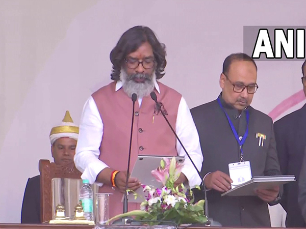 hemant-soren-sworn-in-as-jharkhand-chief-minister 