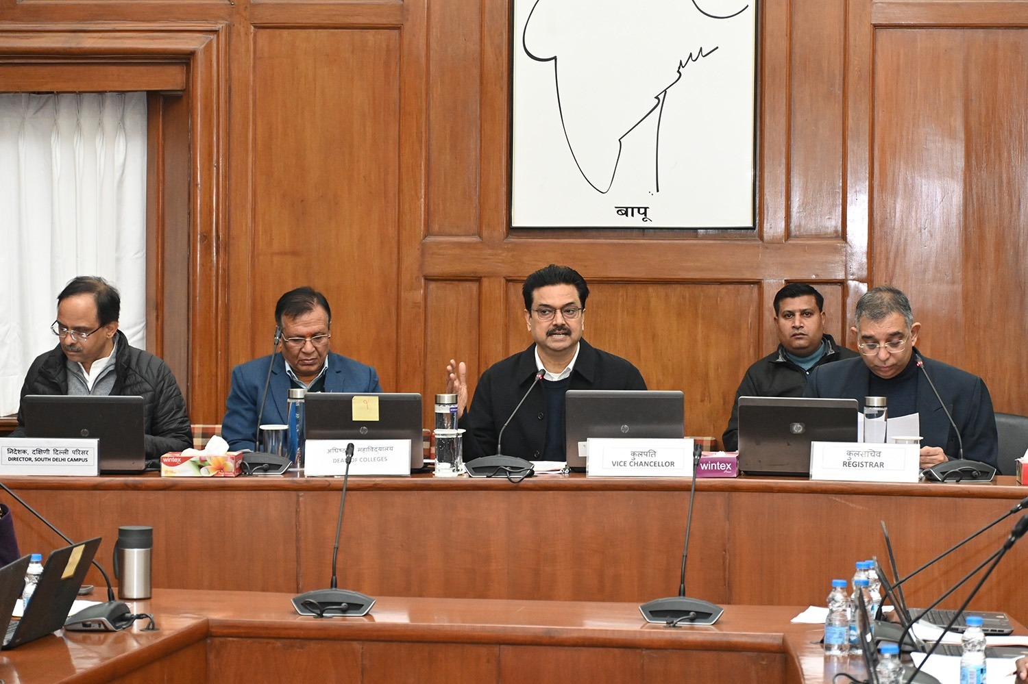 du-academic-council-approves-one-year-pg-program-reserves-seats-for-single-girl-students