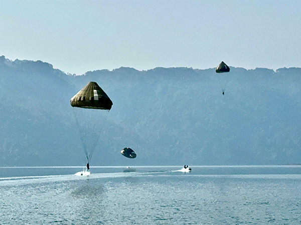 iaf-conducts-combat-training-at-umiam-lake-showcasing-aerial-and-special-ops