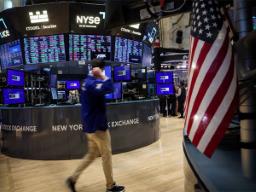 US stocks plunge, bitcoin stumbles as fear grows following Trump