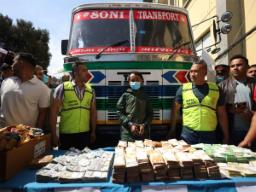 Nepal police thwarts foreign currency smuggling attempt to China, confiscates thous ..