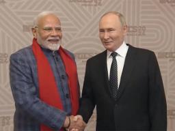 Russian President welcomes Modi to dinner hosted for BRICS leaders