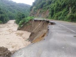 After spate of landslides, NH-29 between Kohima and Dimapur partially opens