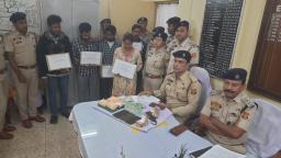 Drugs racket from a tea shop: Five, including woman, arrested for drug peddling in ..