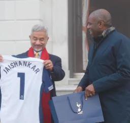 British Foreign Secretary Lammy gifts EAM Jaishankar Tottenham Hotspur